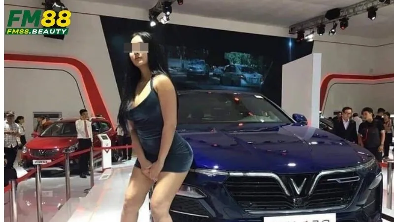 Võ Huỳnh Ngọc Phụng – Người Mẫu Thị Phi Hội Xinh Gái FM88 3 Võ Huỳnh Ngọc Phụng không ít lần gây tranh cãi